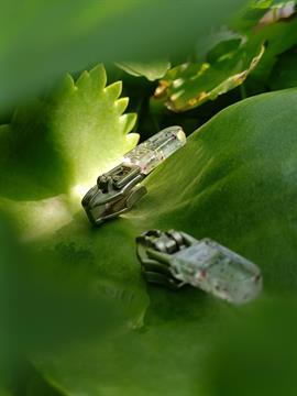 環(huán)保PET彩色顆粒拉片